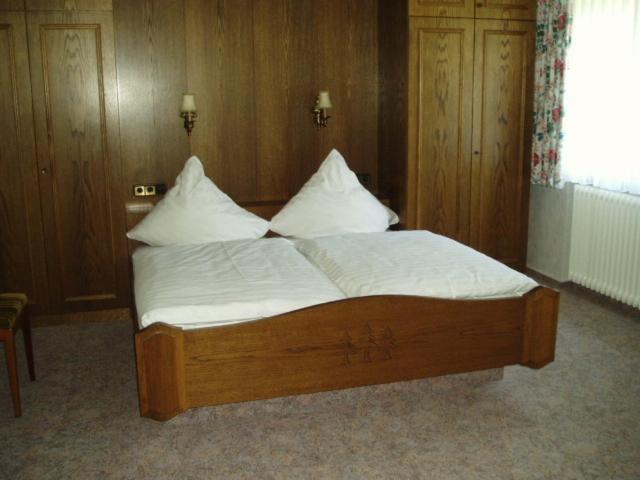 Schwarzwaldhotel / Wolfach Room photo